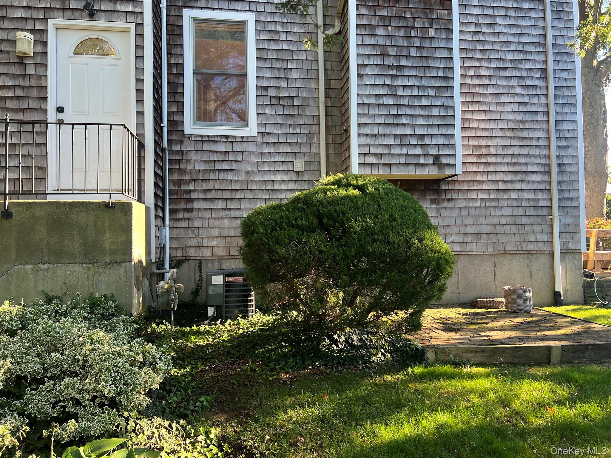 59 Sintsink Drive B Property Photo 14