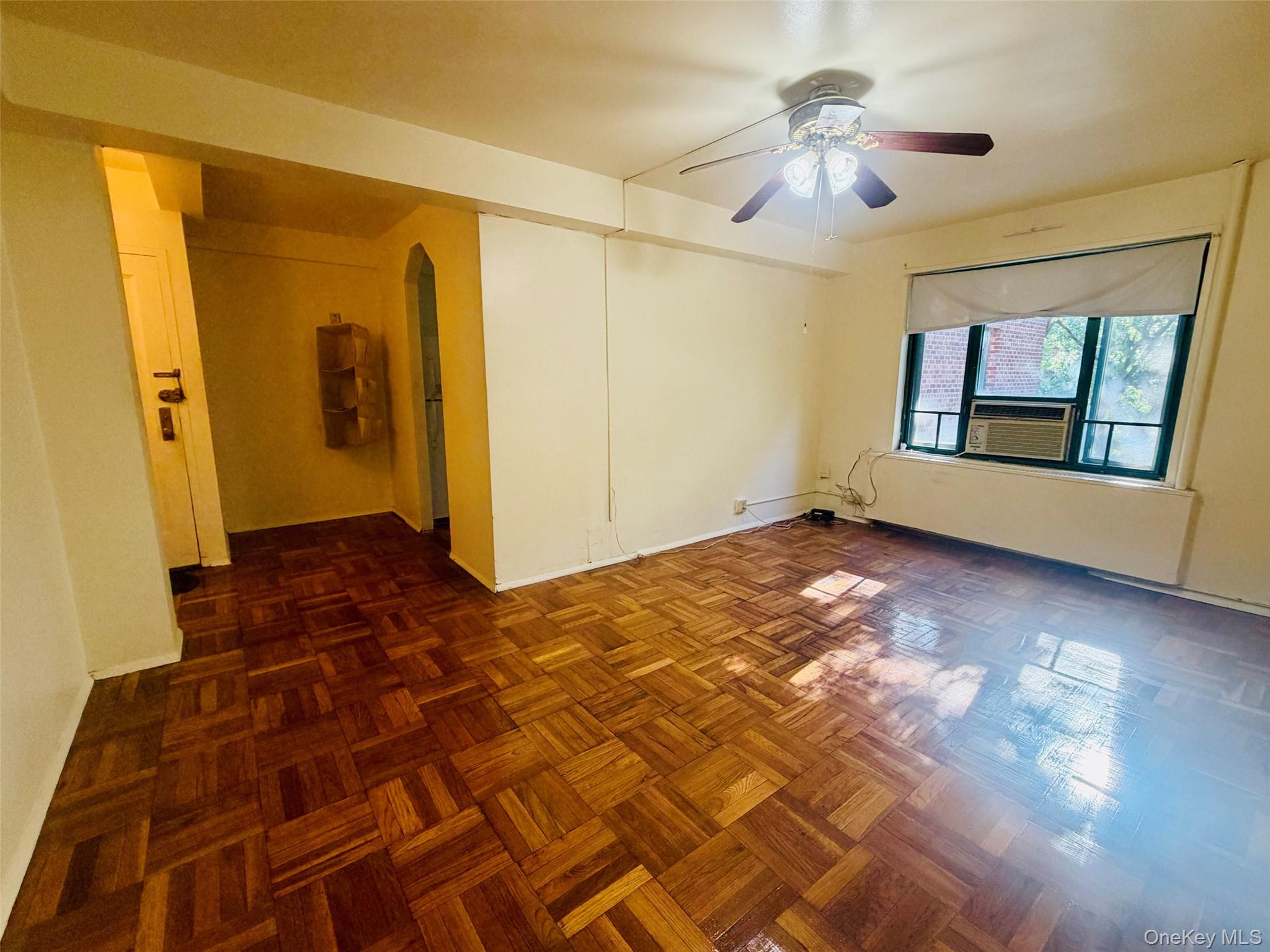 2049 Mcgraw Avenue 6h Property Photo 1