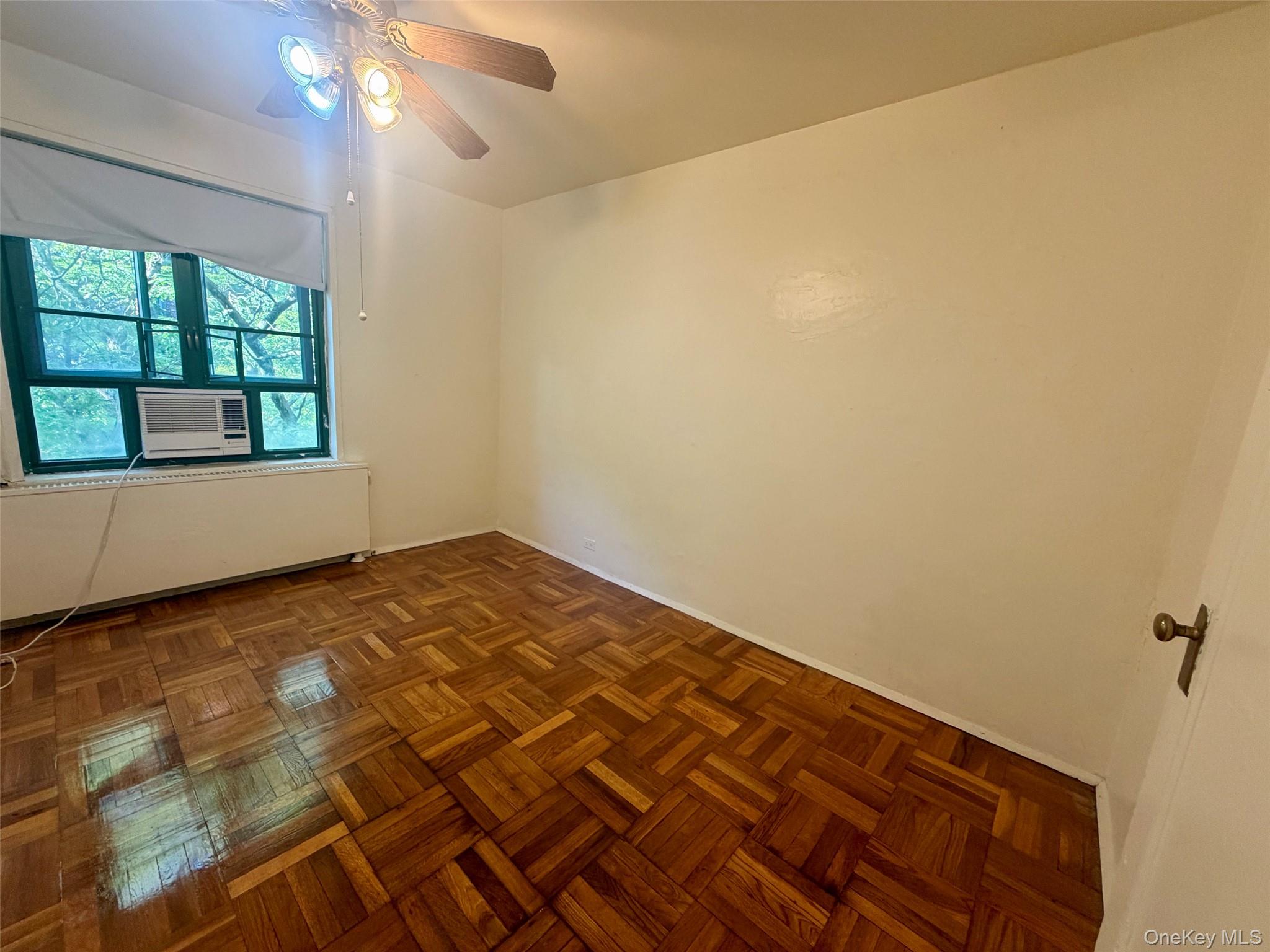 2049 Mcgraw Avenue 6h Property Photo 10