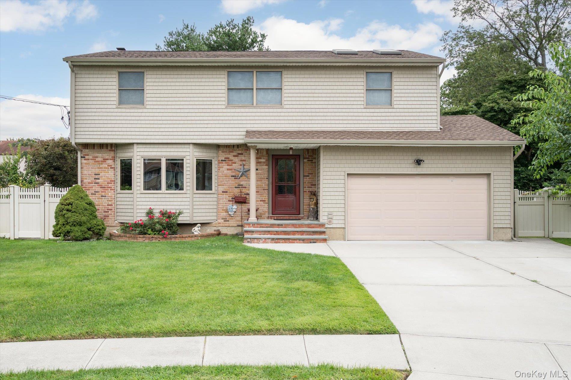 73 Anndom Court Property Photo 1