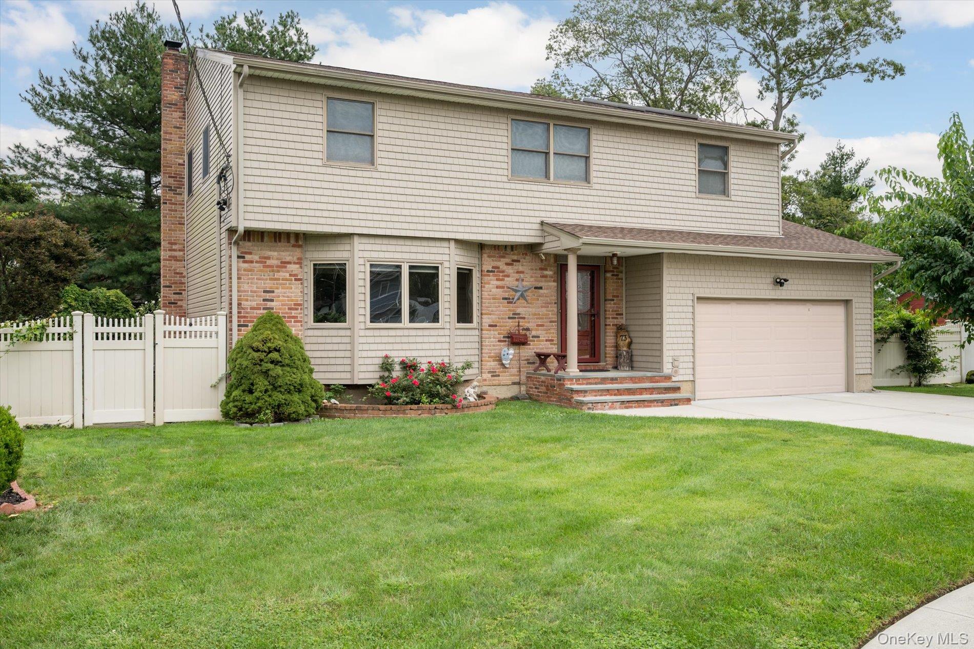 73 Anndom Court Property Photo 2