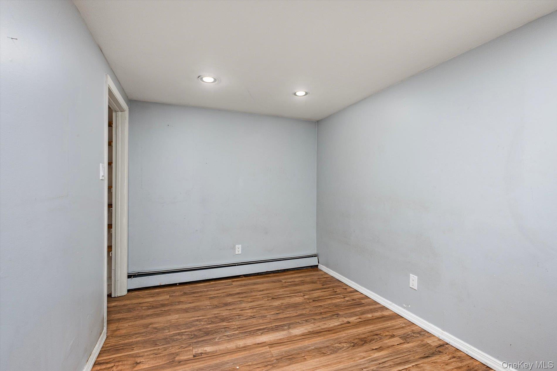 73 Anndom Court Property Photo 25