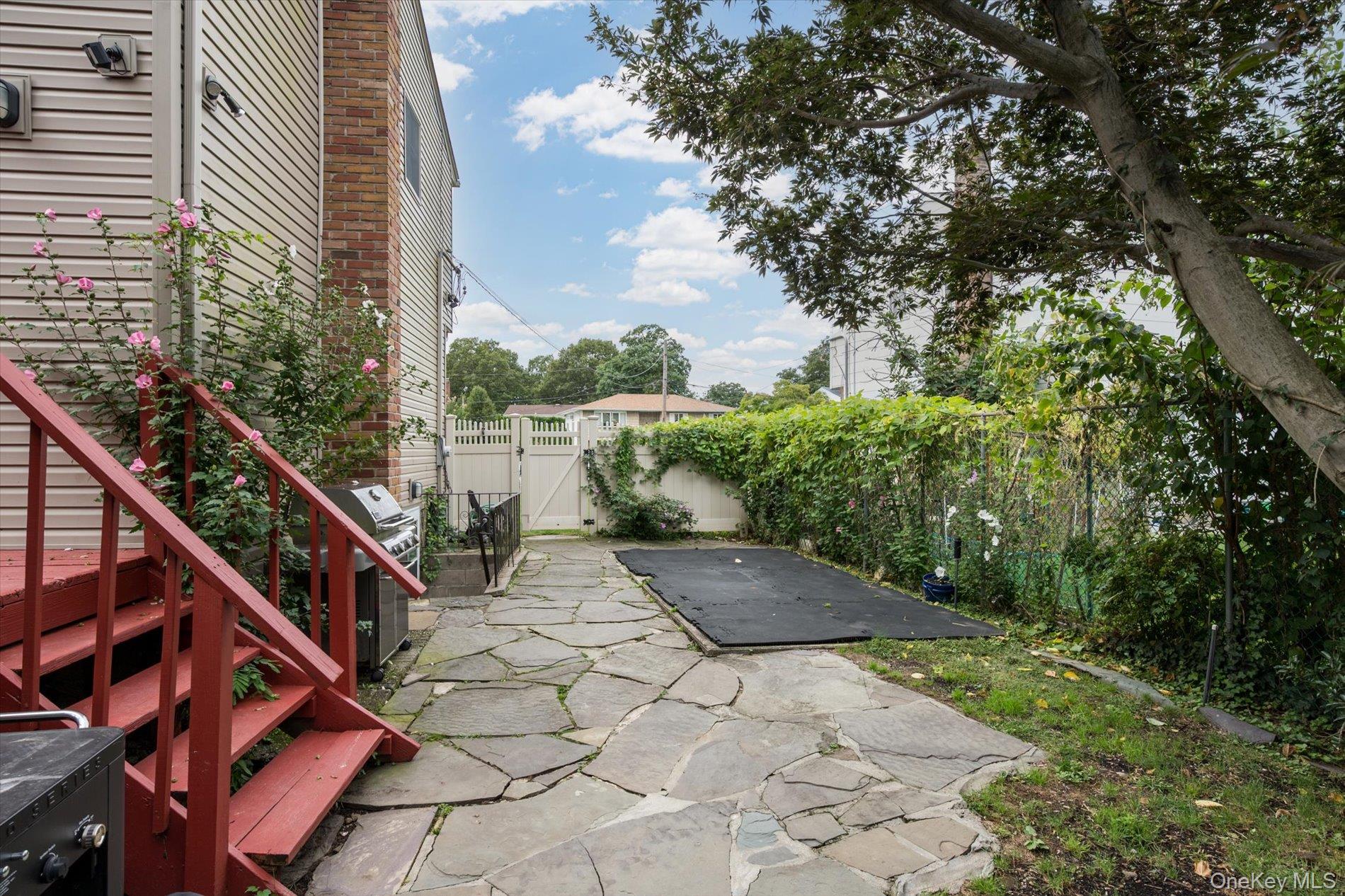 73 Anndom Court Property Photo 30