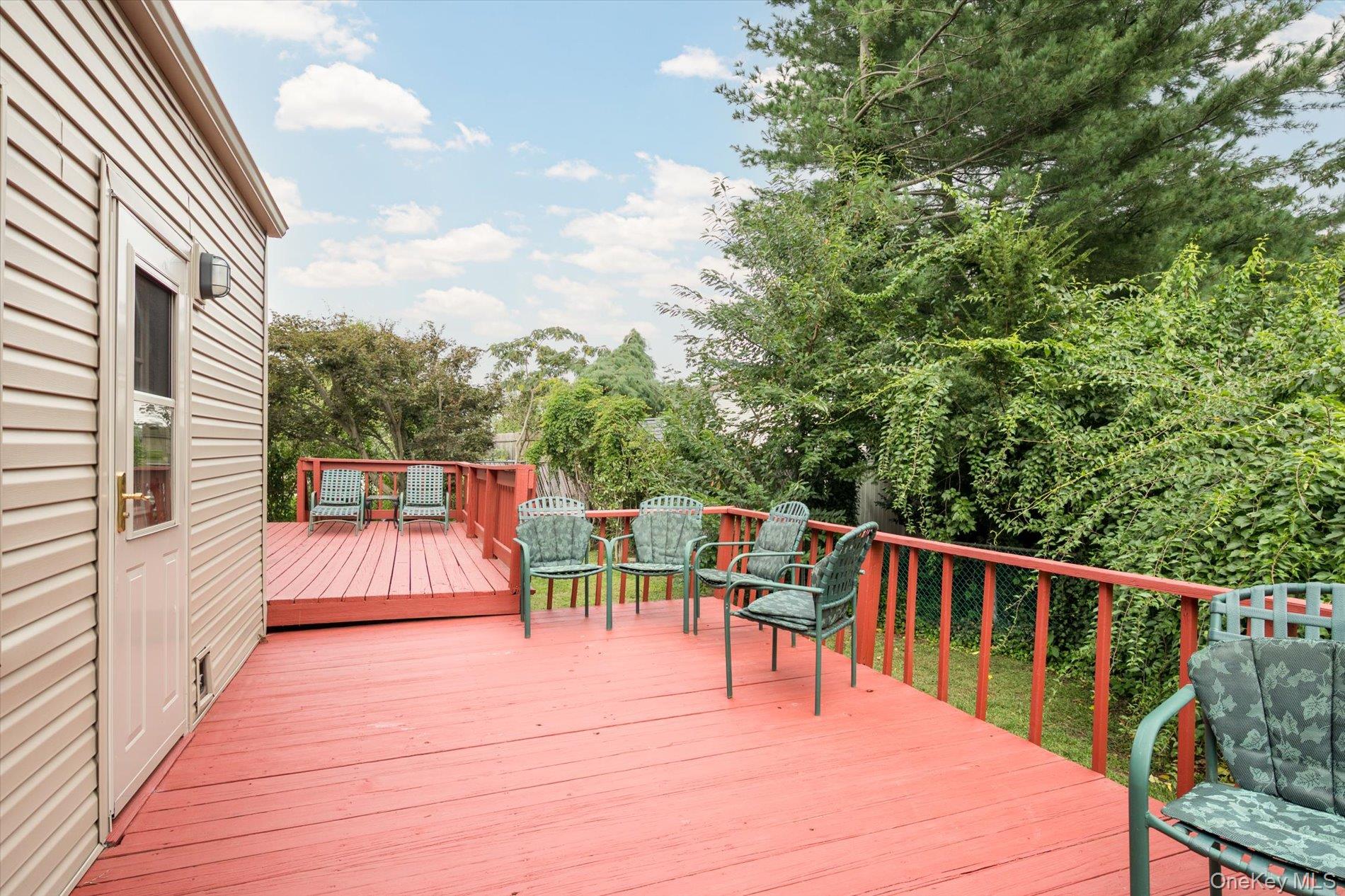 73 Anndom Court Property Photo 32