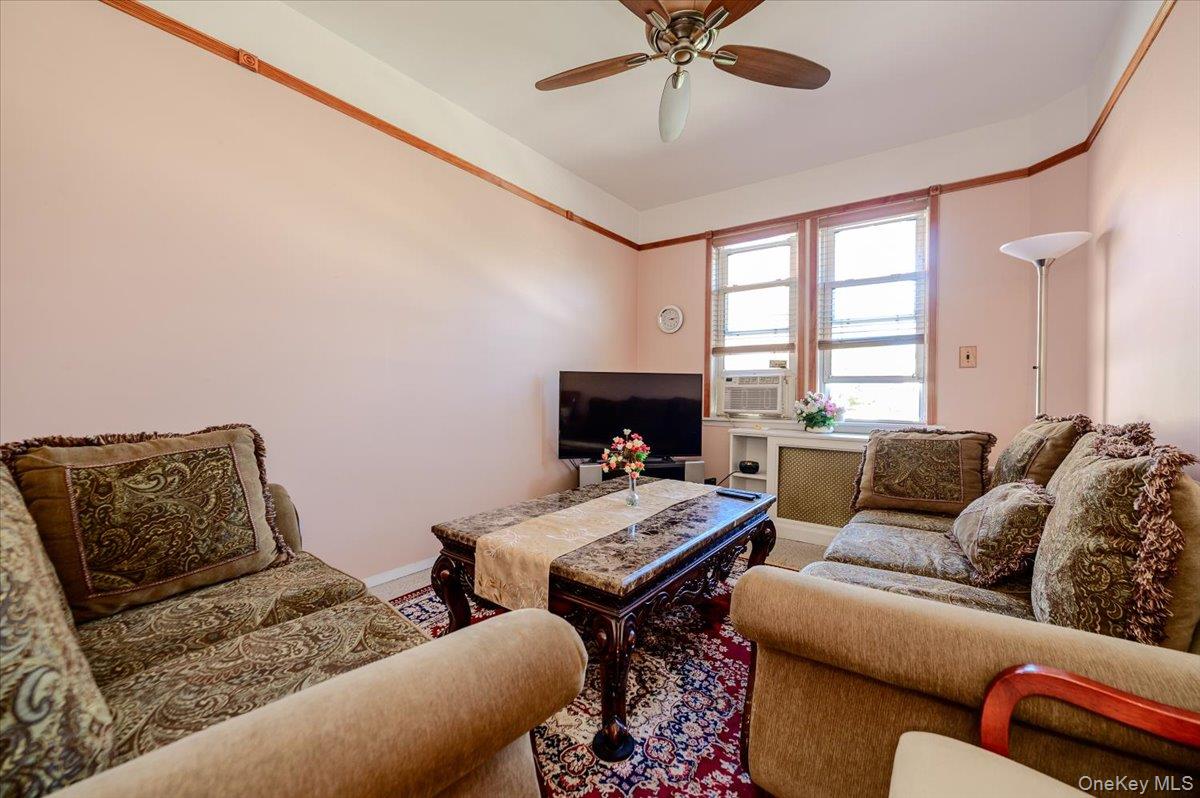 2222 Fenton Avenue Property Photo 10