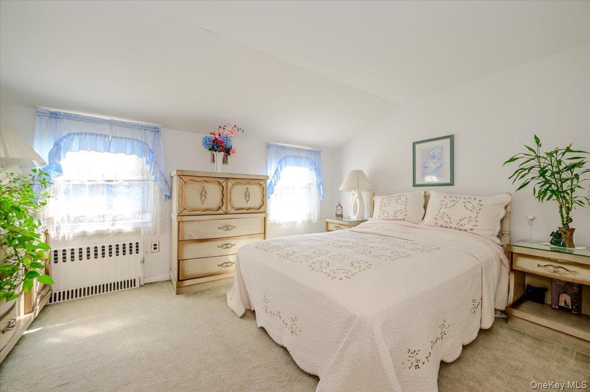 2222 Fenton Avenue Property Photo 11