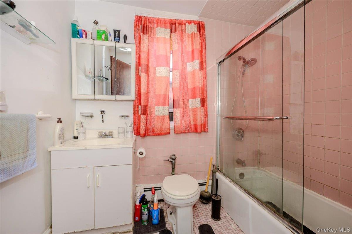 2222 Fenton Avenue Property Photo 20