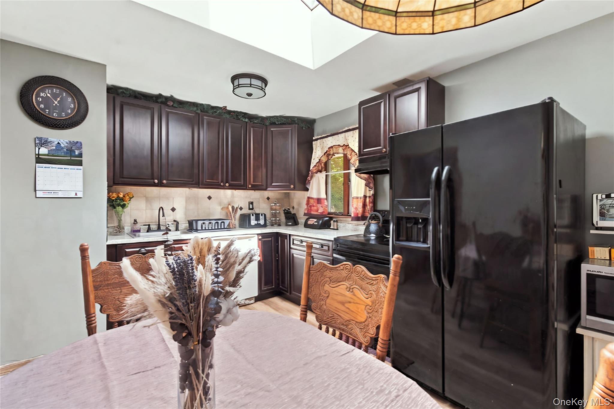 1024 Howells Road Property Photo 6