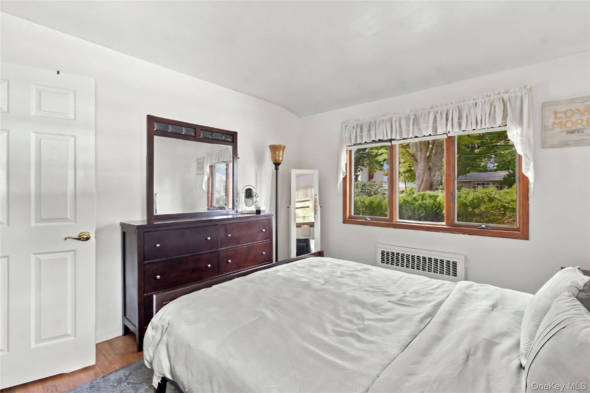 1024 Howells Road Property Photo 9