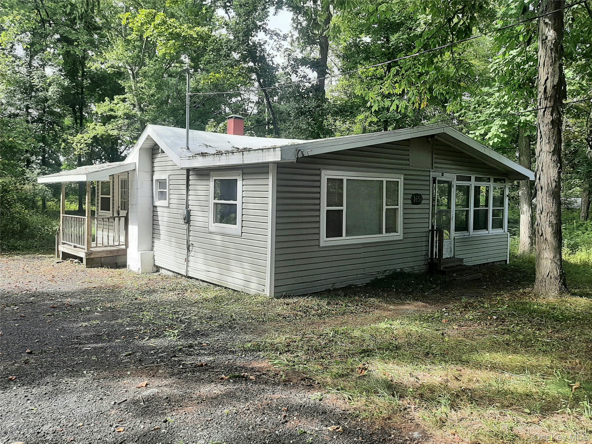 1651 Route 9g Property Photo 1