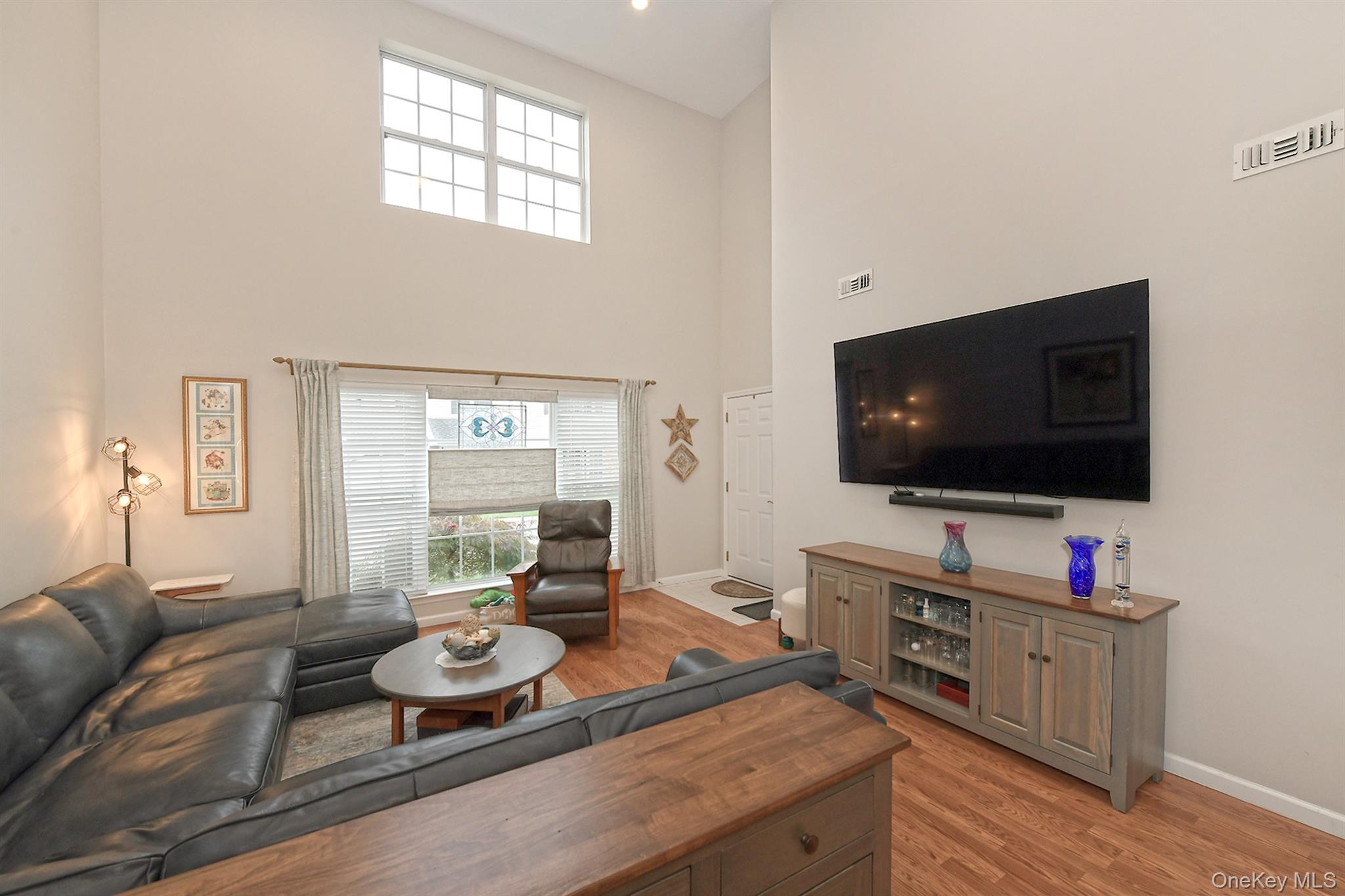 8 Lavern Drive Property Photo 10