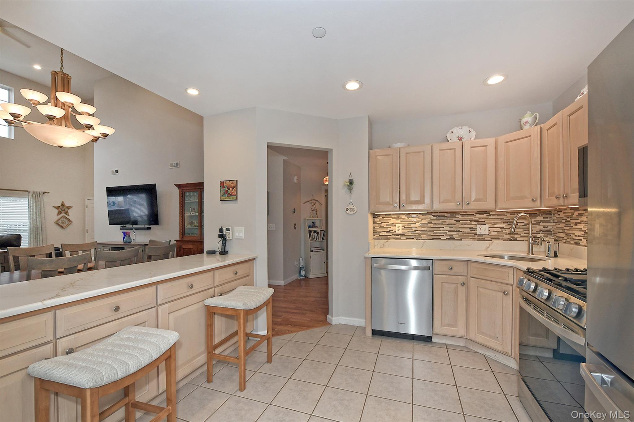 8 Lavern Drive Property Photo 14