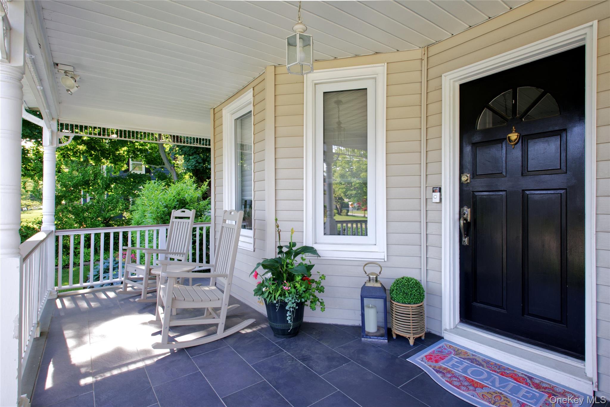 444 Lakeview Avenue Property Photo 2