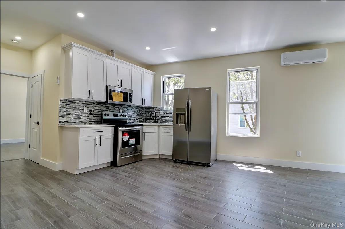 7529 62nd Street Property Photo 8