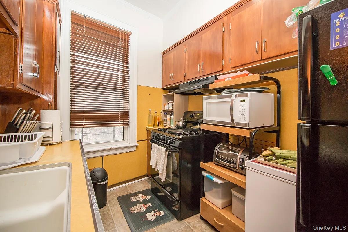 7529 62nd Street Property Photo 16