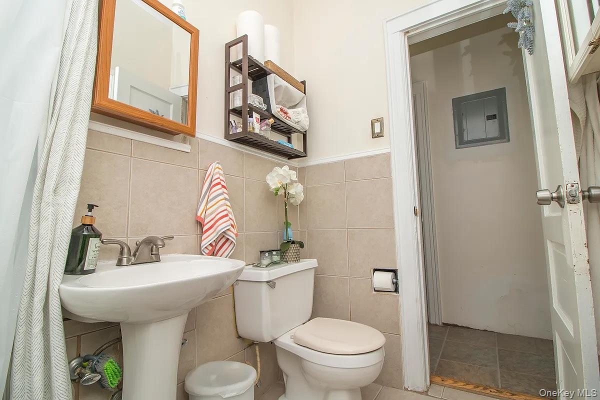7529 62nd Street Property Photo 24