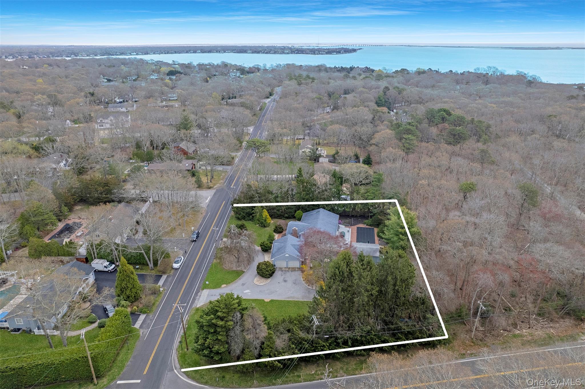 25 Squires Avenue Property Photo 4