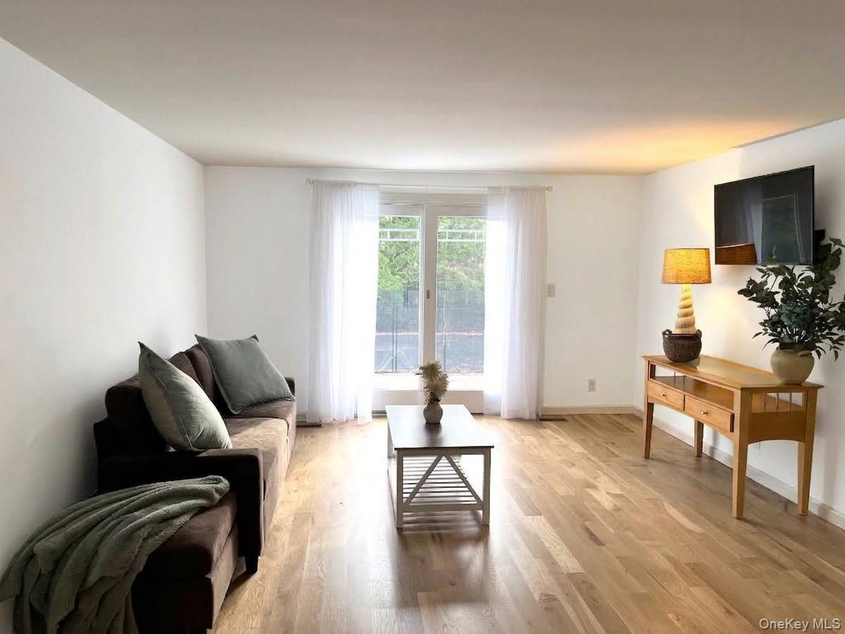 25 Squires Avenue Property Photo 9