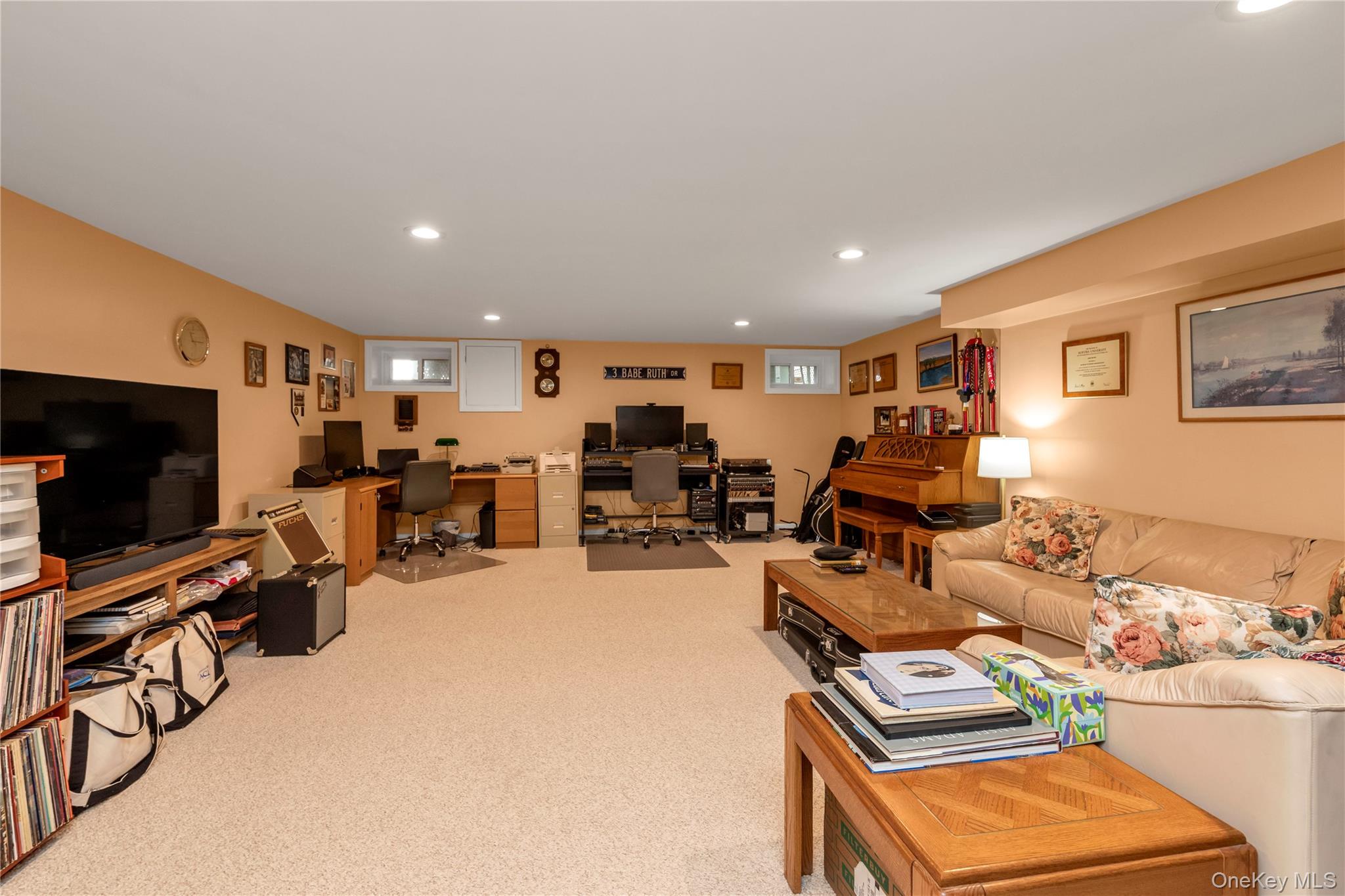 2189 Jerusalem Avenue Property Photo 16