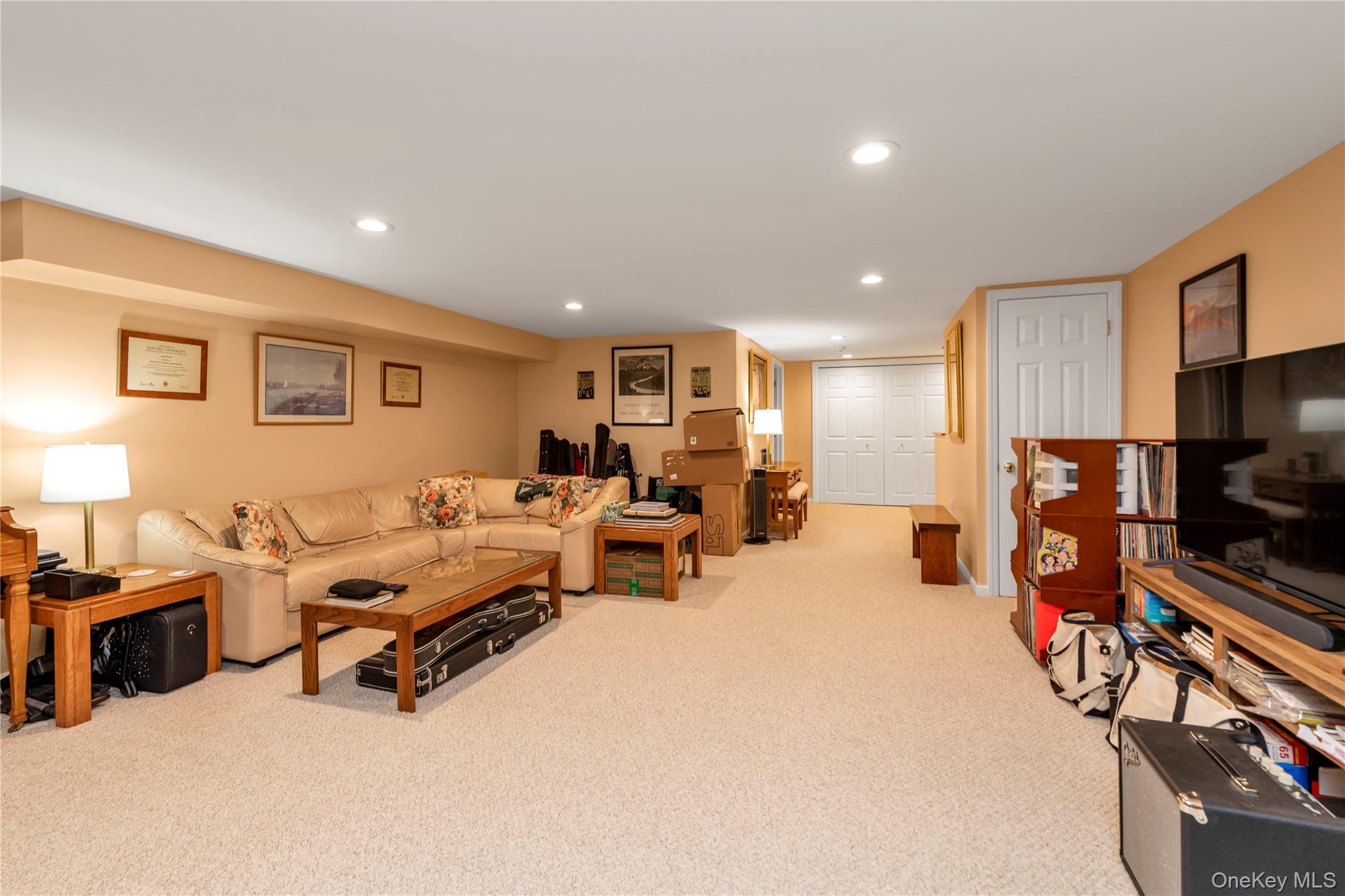 2189 Jerusalem Avenue Property Photo 17