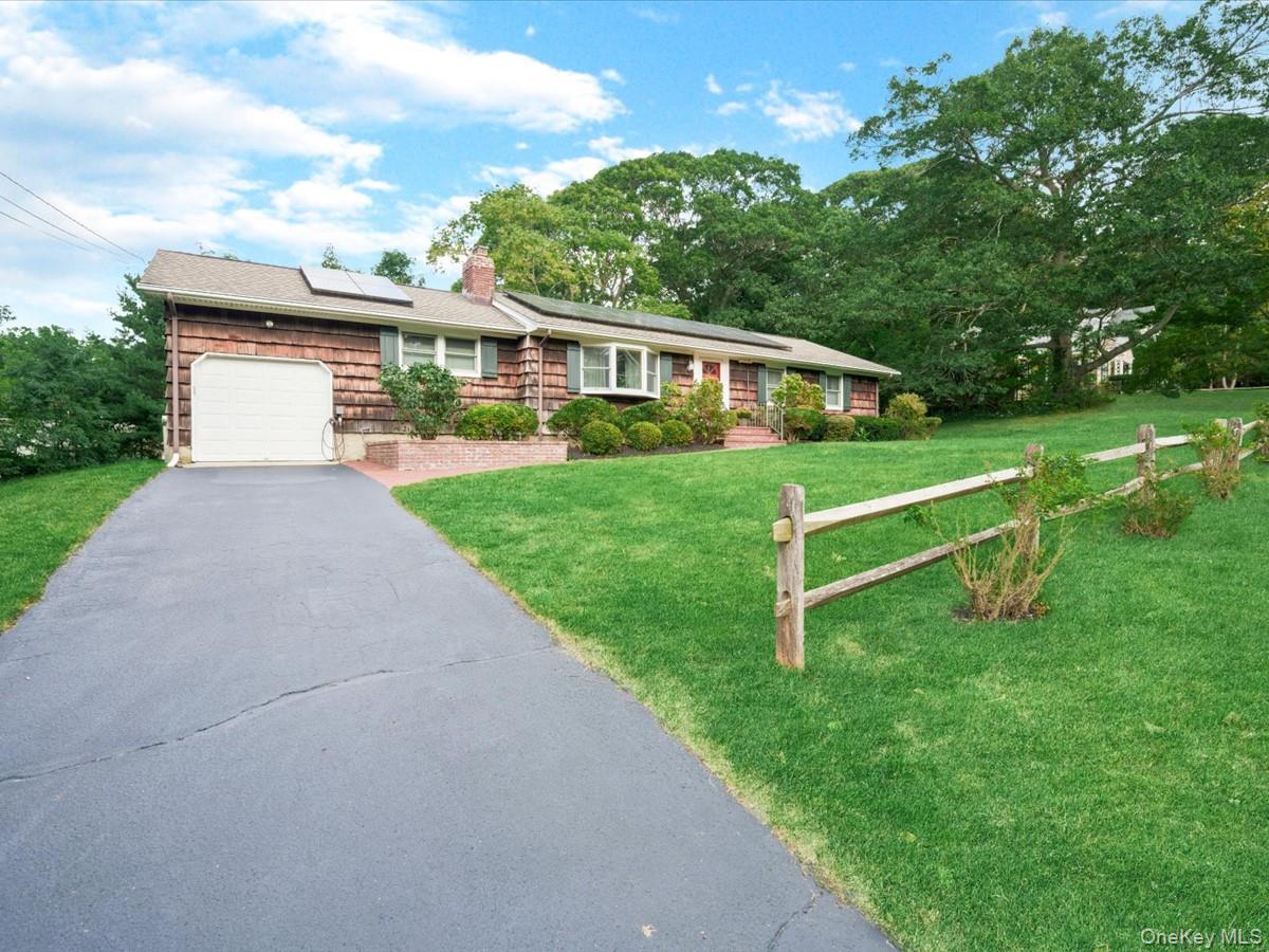 7 Sharon Avenue Property Photo 4