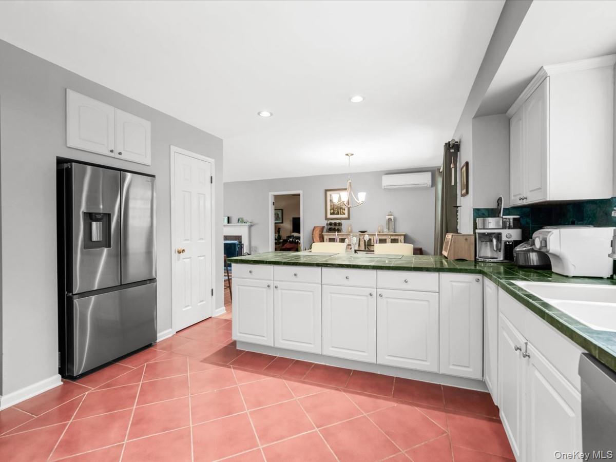 7 Sharon Avenue Property Photo 12