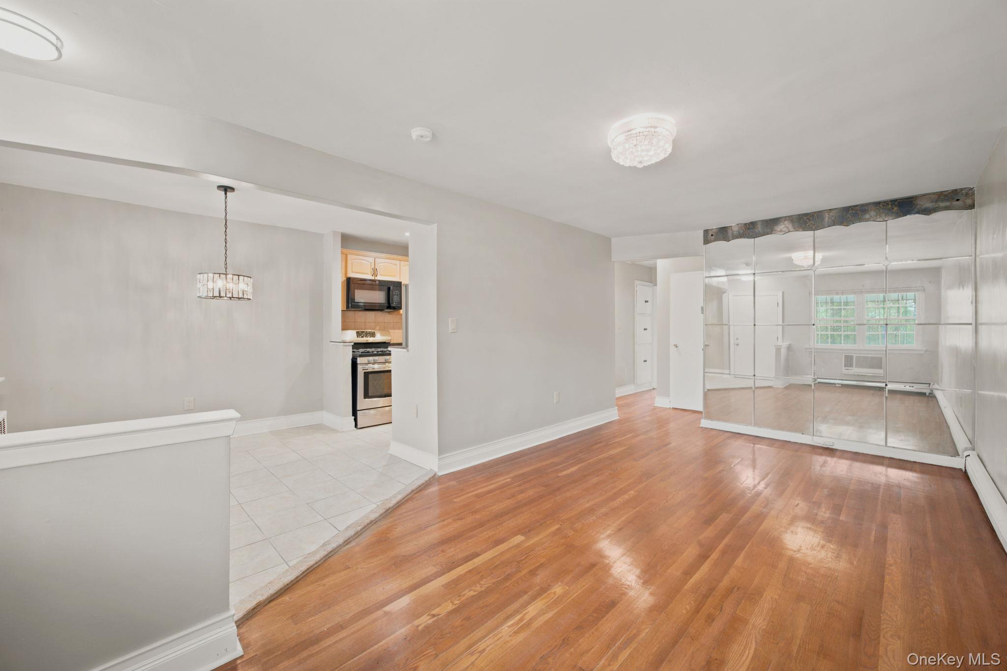 10120 Flatlands Avenue Property Photo 4
