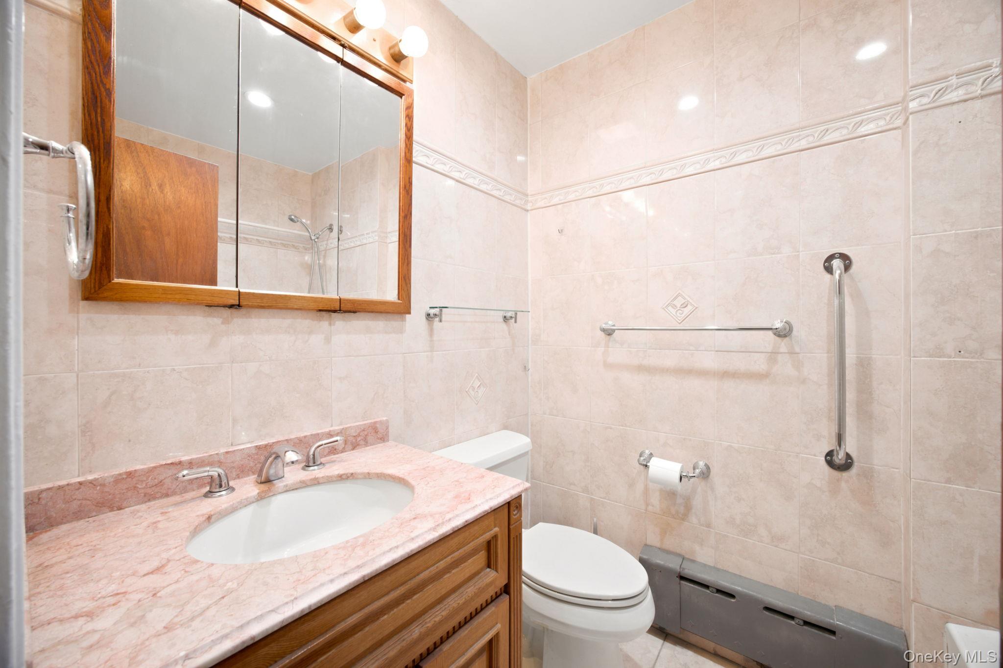 10120 Flatlands Avenue Property Photo 14
