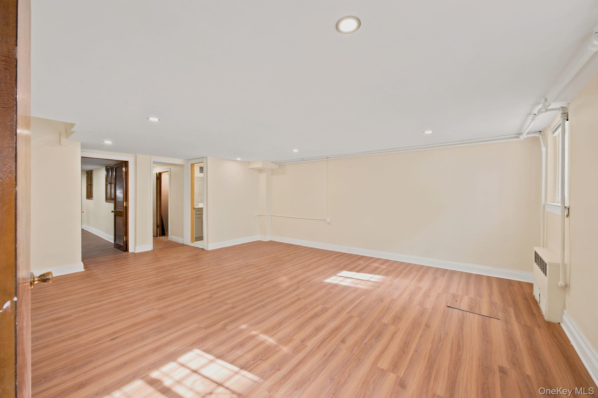 10120 Flatlands Avenue Property Photo 17