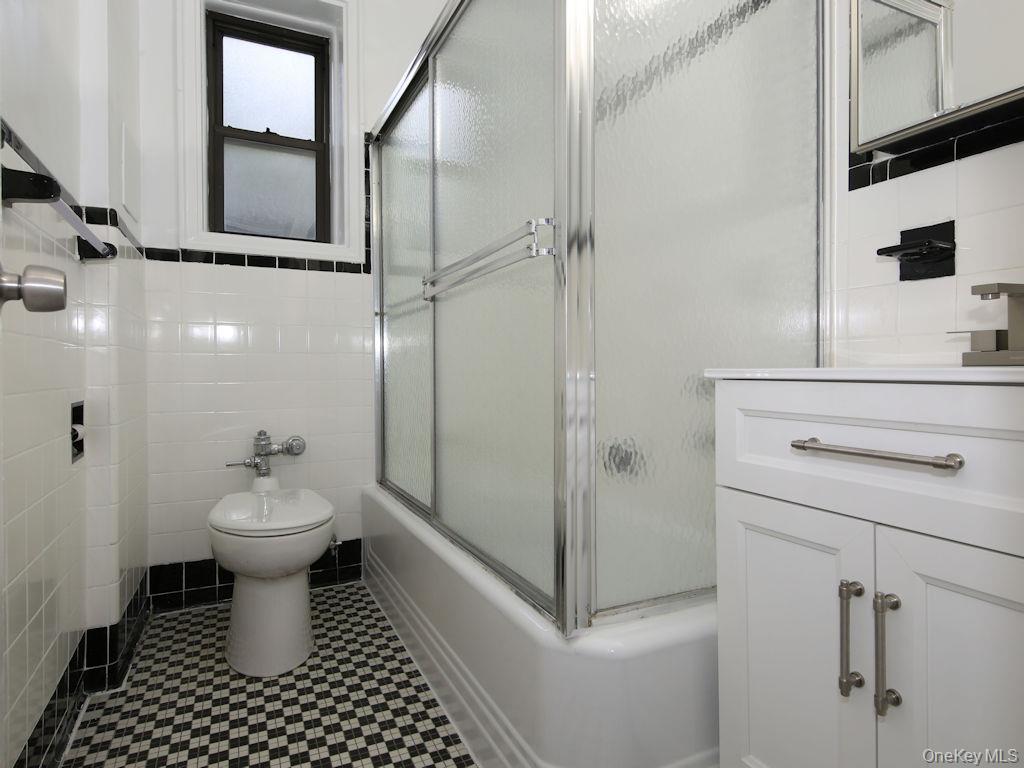 111a Larchmont Acres West 1a Property Photo 6