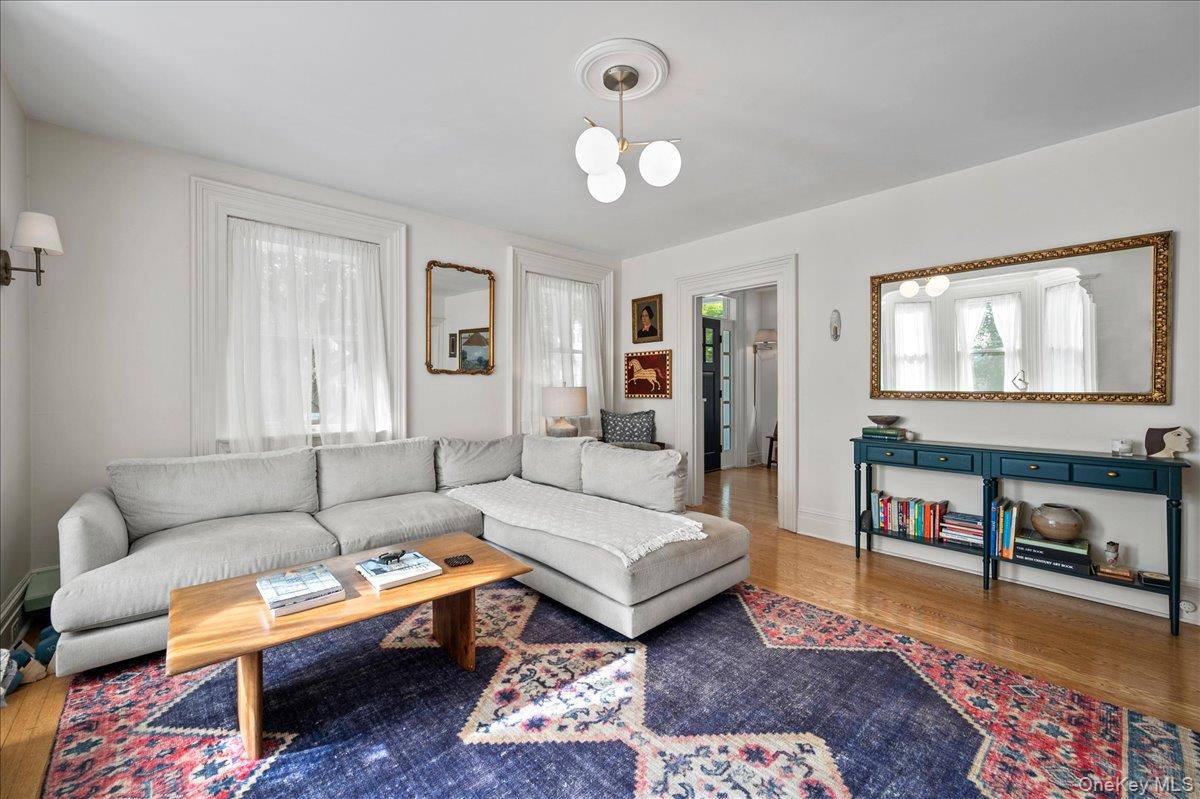 42 2nd Avenue Property Photo 7
