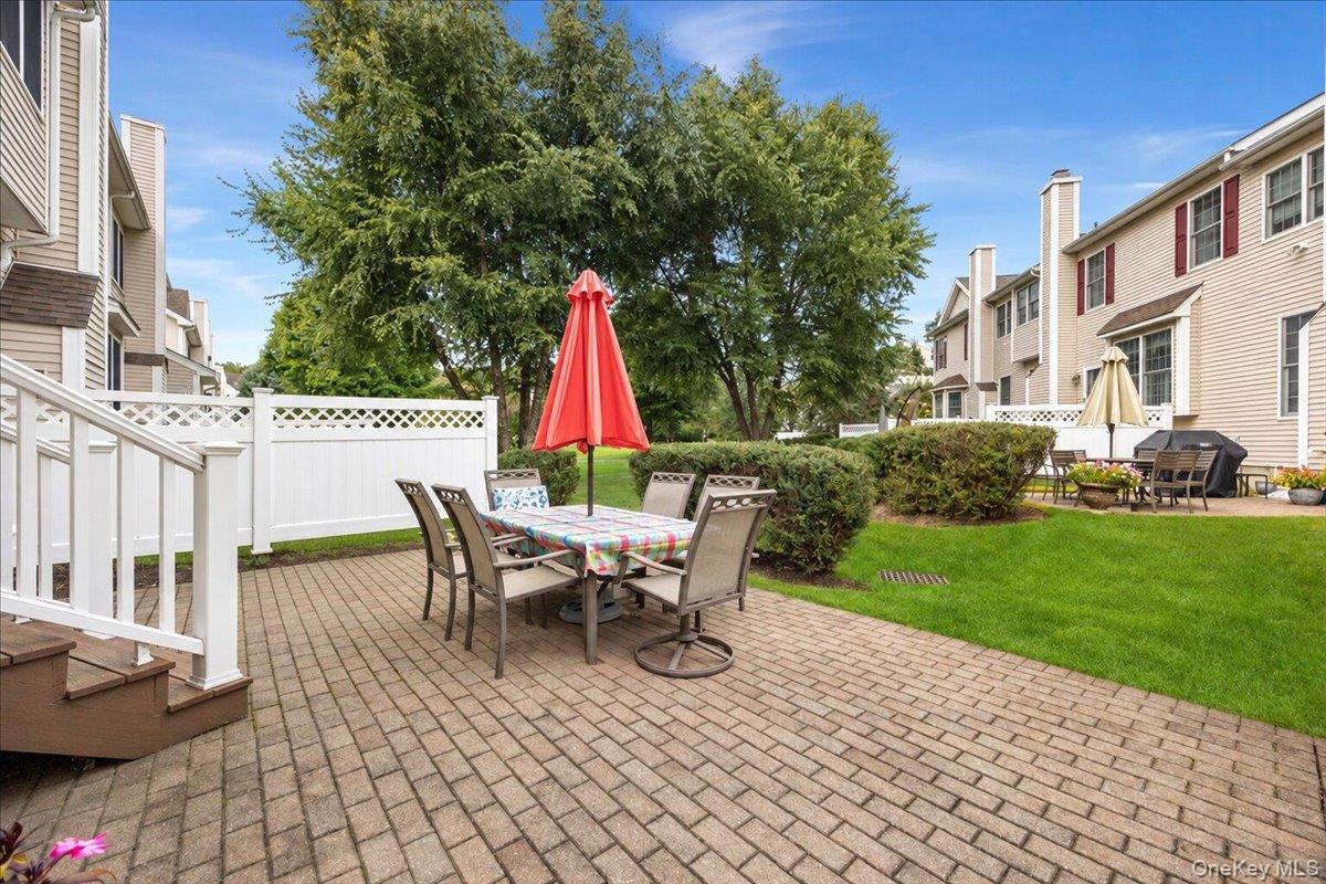 12 Sassinoro Boulevard Property Photo 36