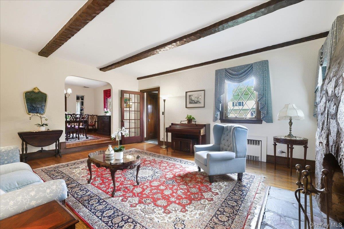 119 Somerset Avenue Property Photo 4