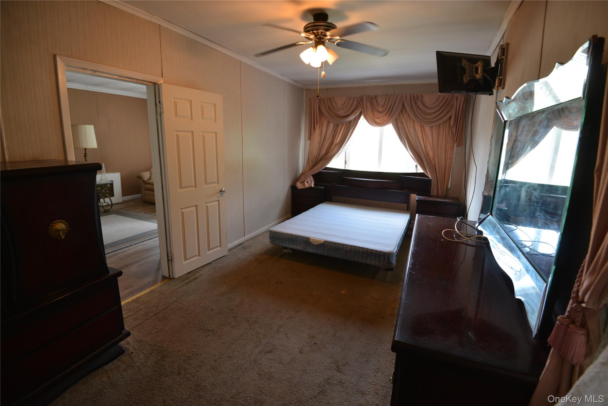 7 S Bay Avenue Property Photo 26