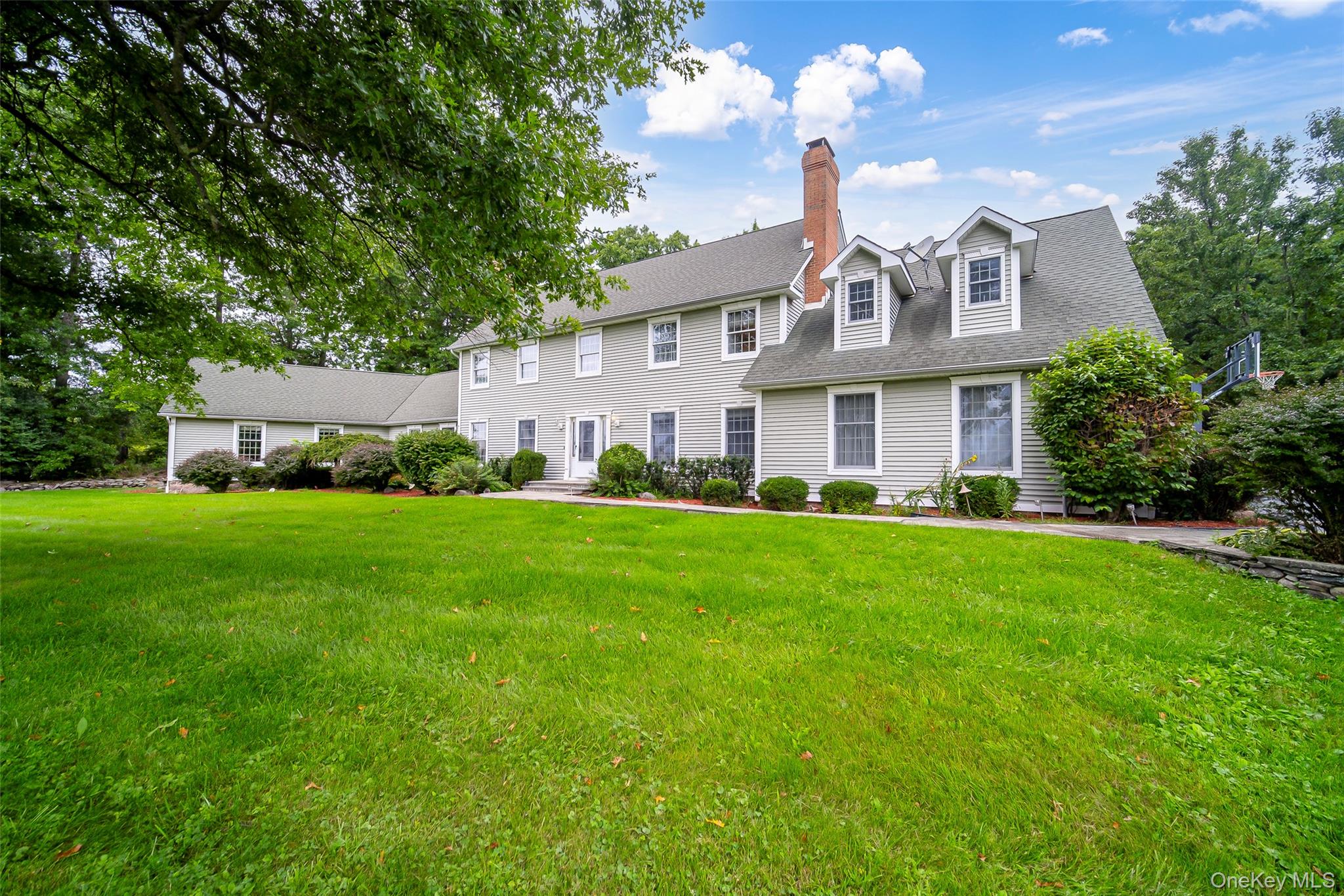 4 Fox Hollow Drive Property Photo 1