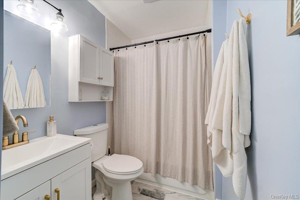 51 Weeks Avenue Property Photo 10