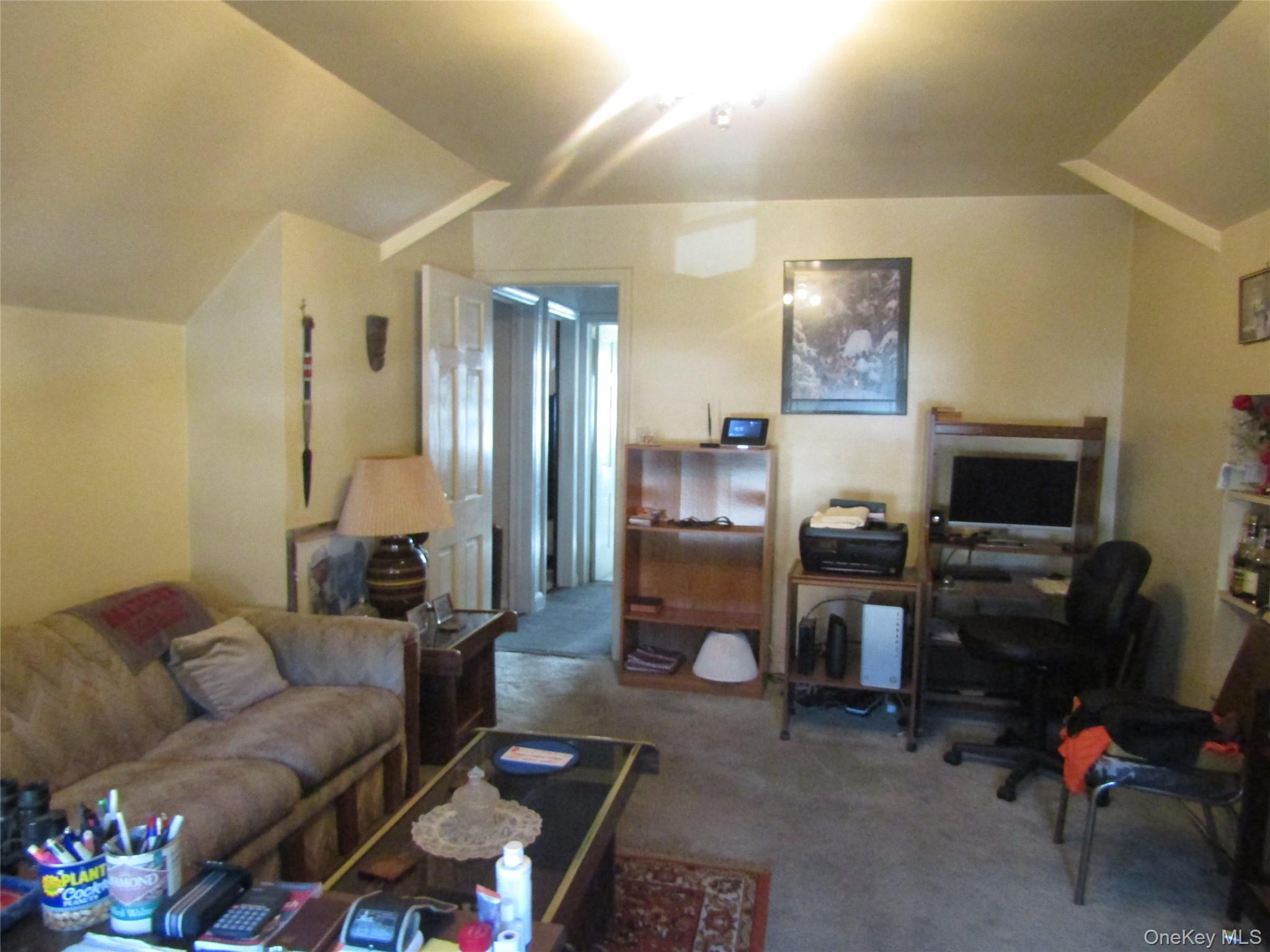 1053186 Property Photo 12