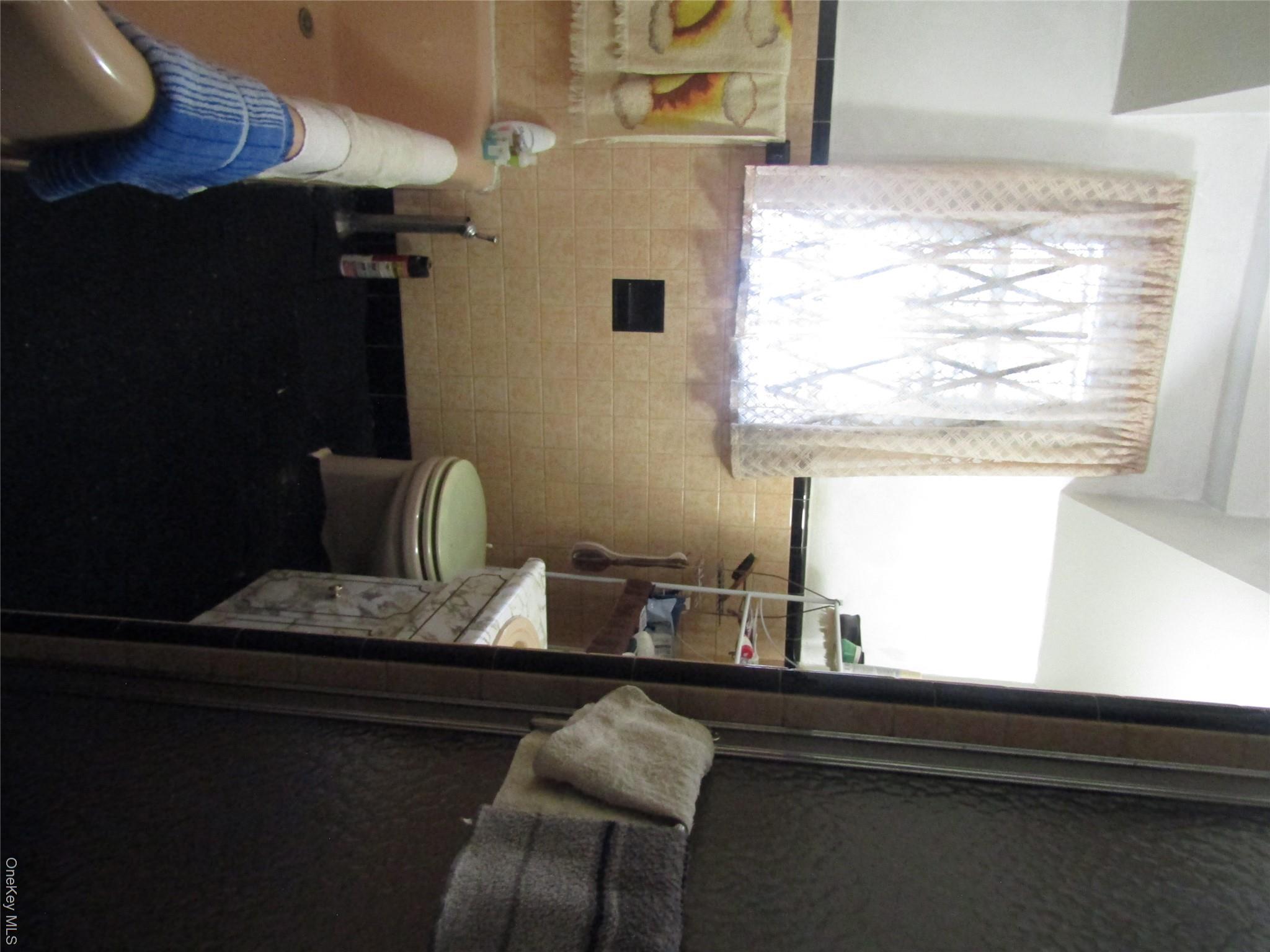 1053186 Property Photo 18