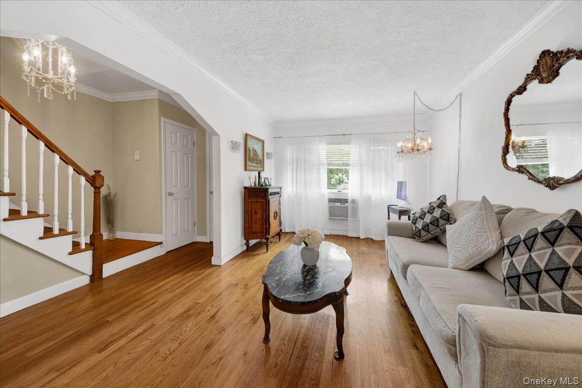 2521 Hollers Avenue Property Photo 4
