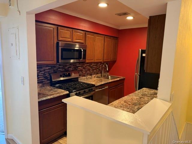 56 Pointe Cir S Property Photo 2