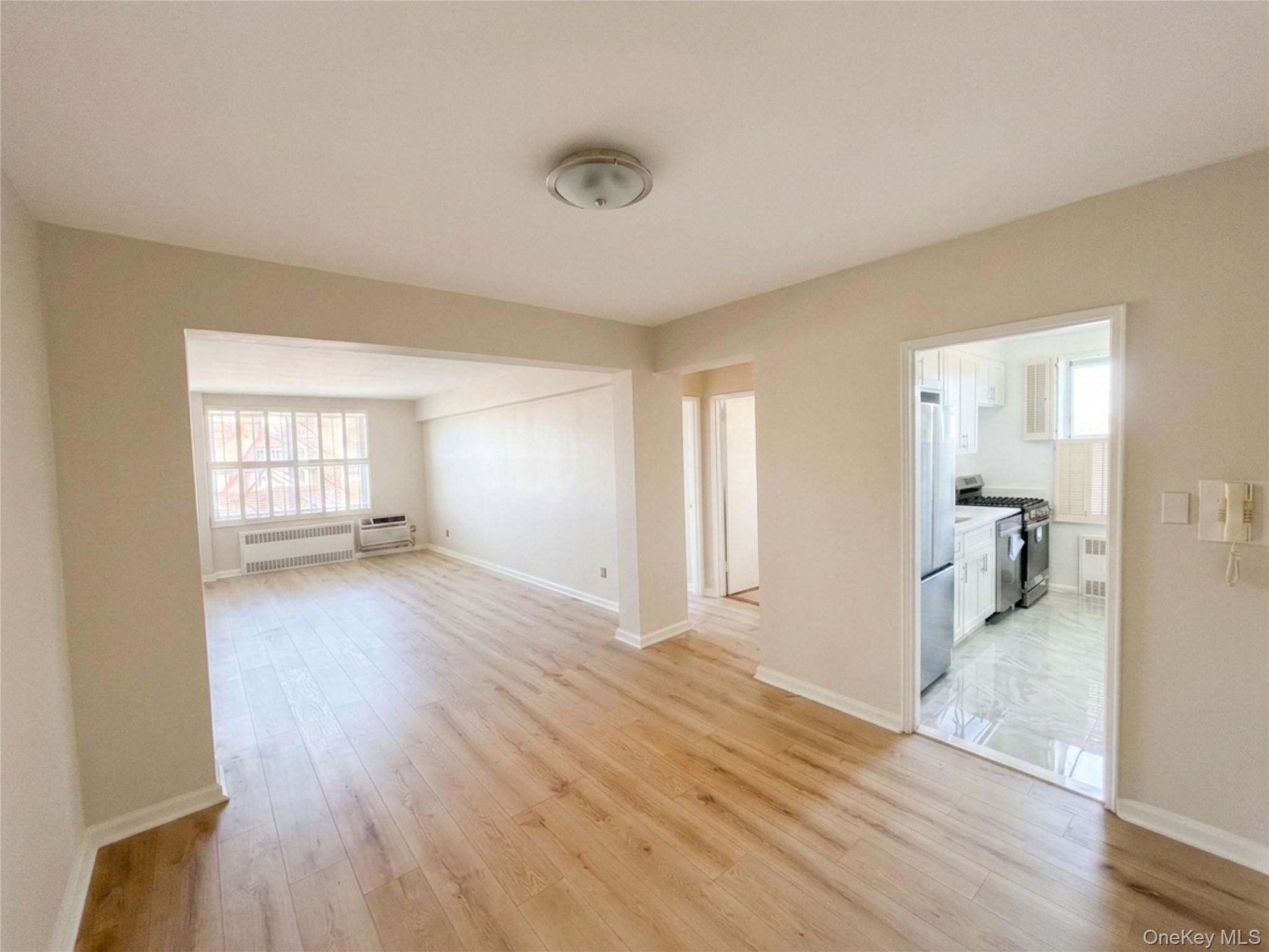 26-21 Union Street 6d Property Photo 4