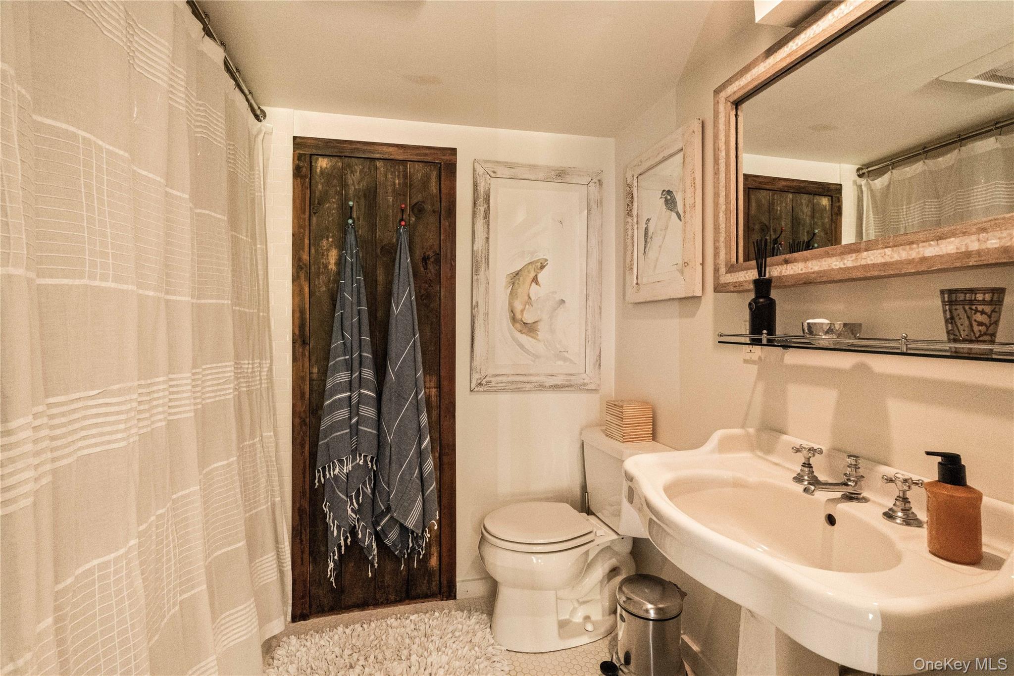823 N Quaker Hill Road Property Photo 32