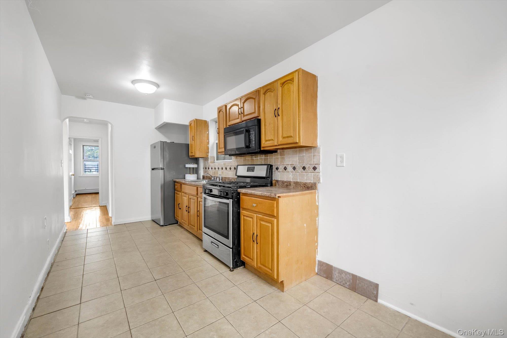 1609 Colden Avenue Property Photo 6