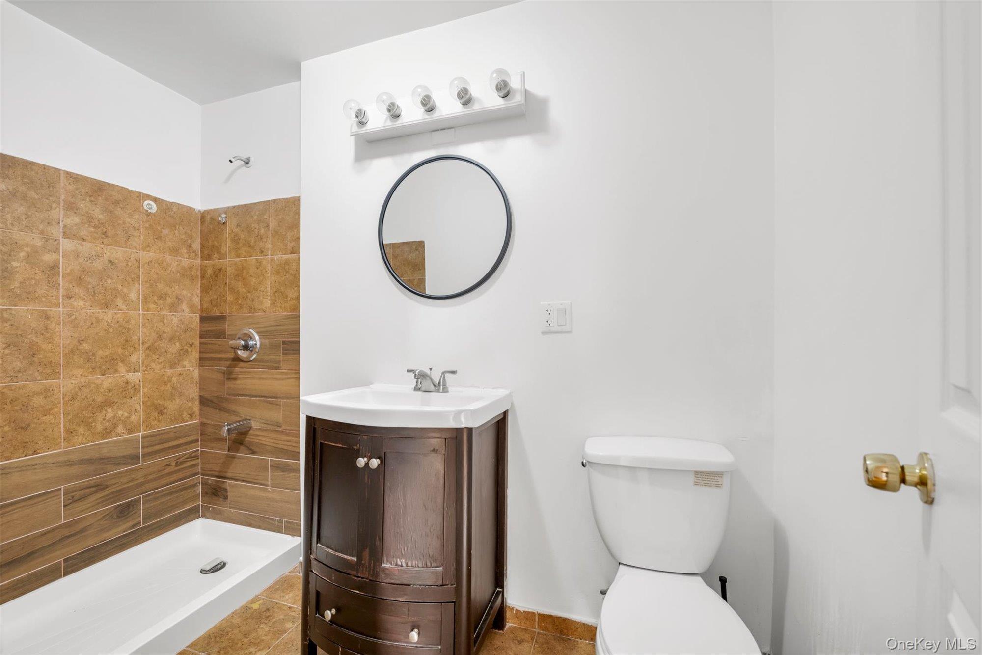 1609 Colden Avenue Property Photo 13