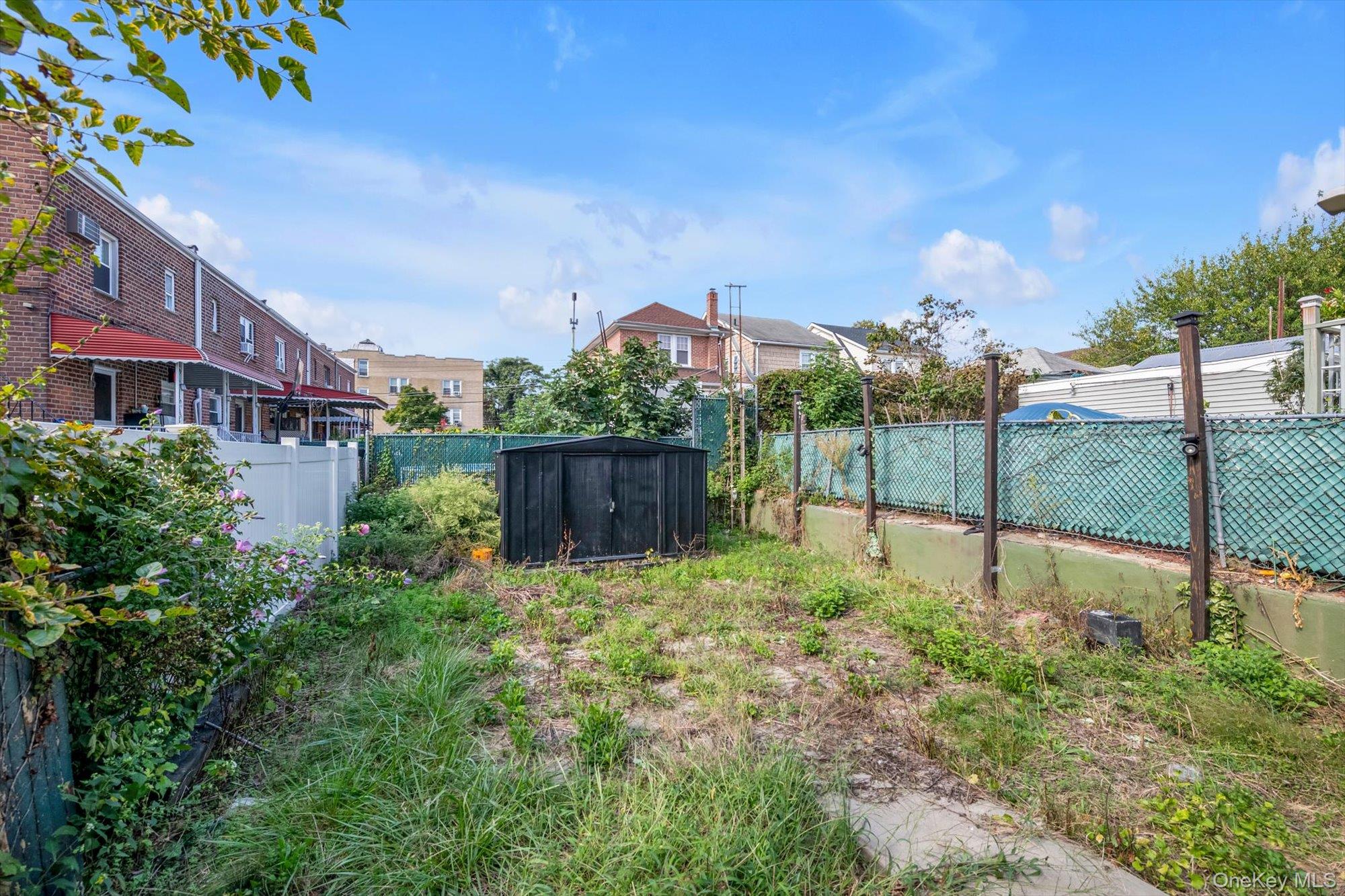 1609 Colden Avenue Property Photo 20