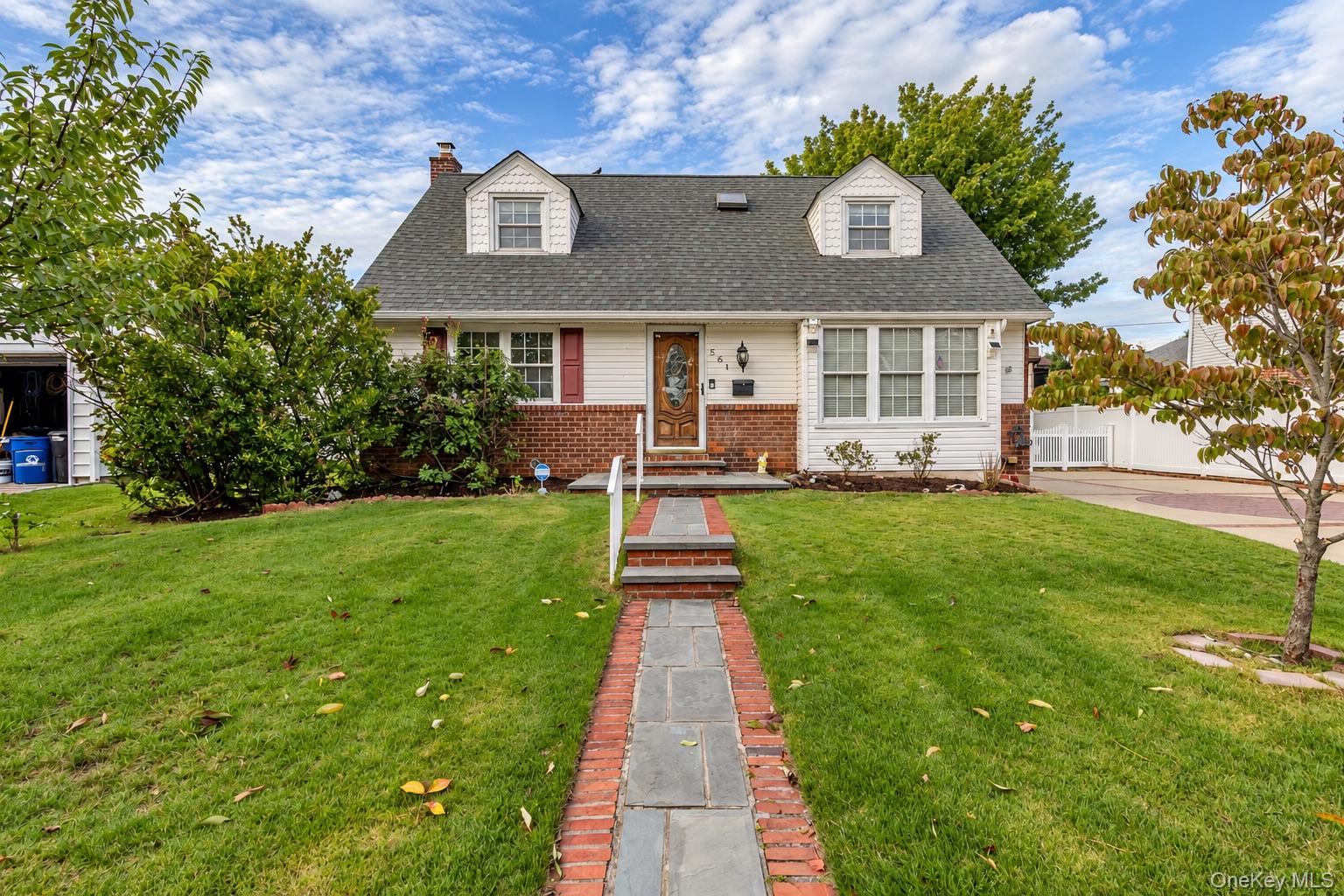 561 Parker Avenue Property Photo 1