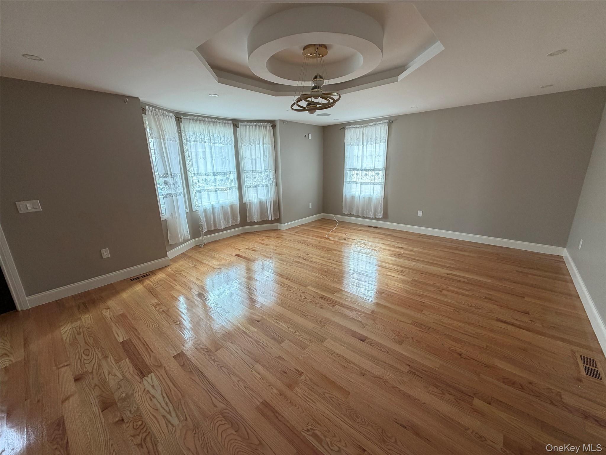 1053216 Property Photo 4
