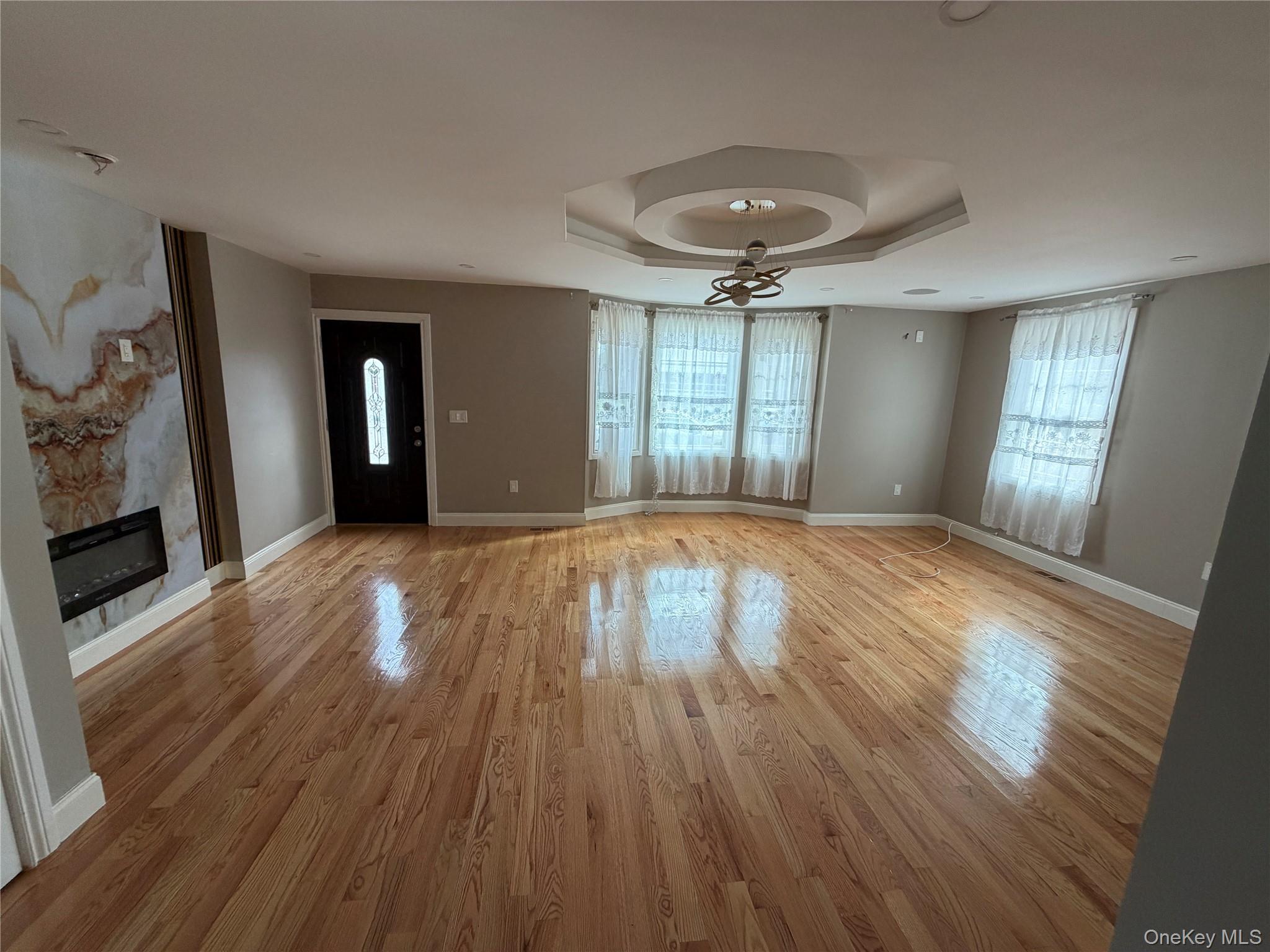 1053216 Property Photo 5