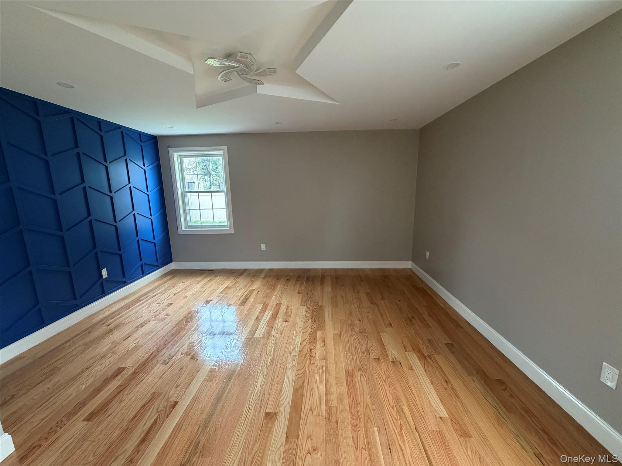 1053216 Property Photo 17