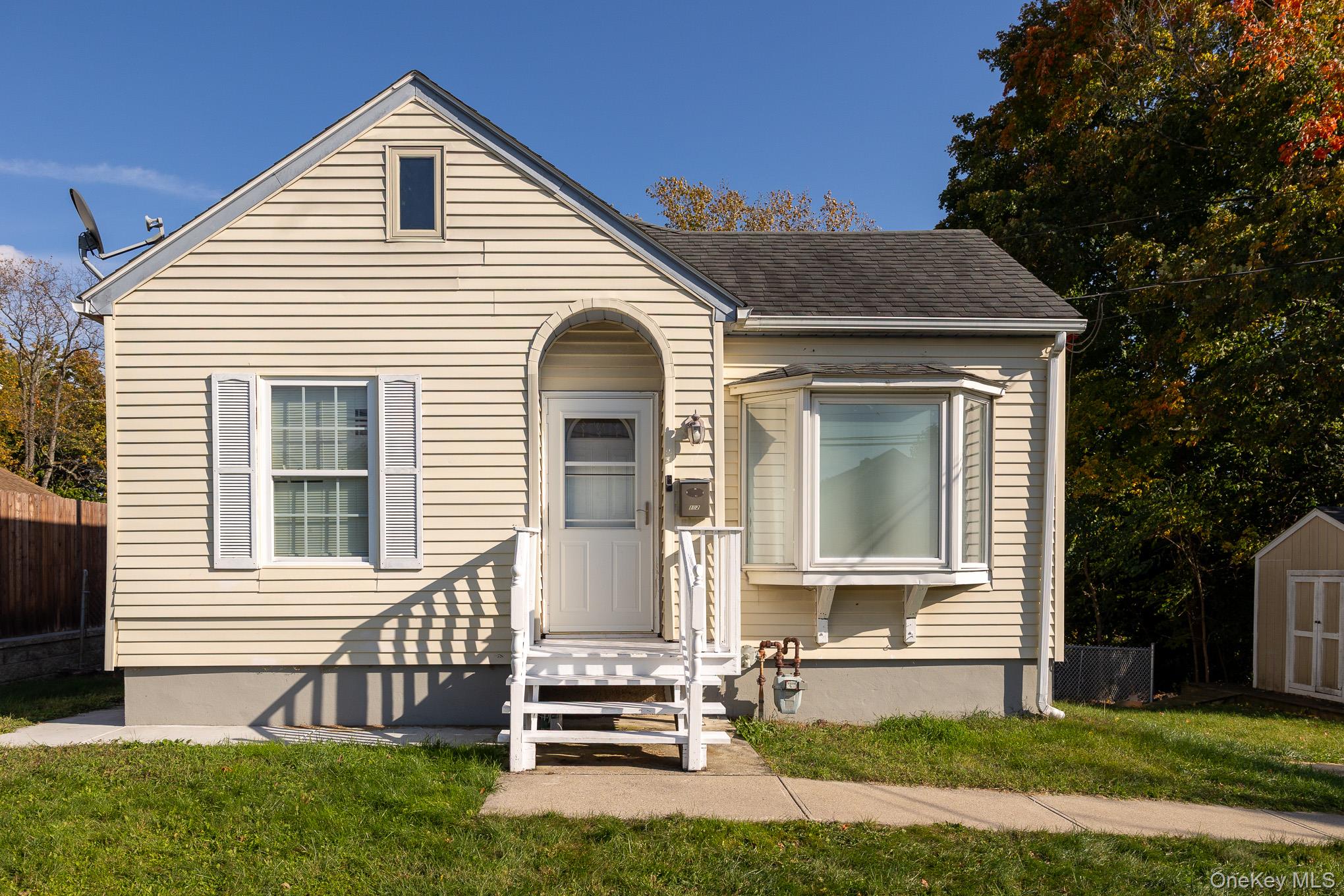 102 Sproat Street Property Photo 1